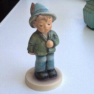 Vintage Goebel Hummel Heart and Soul Porcelain Figurine 559 First Issue 1996